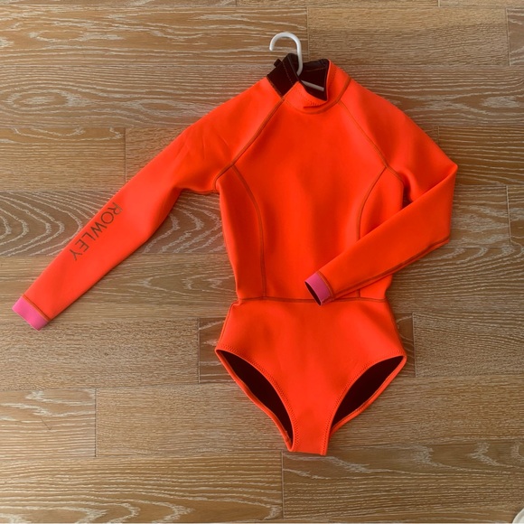 NWT Cynthia Rowley ORANGE CRUSH Wetsuit - Picture 1 of 3